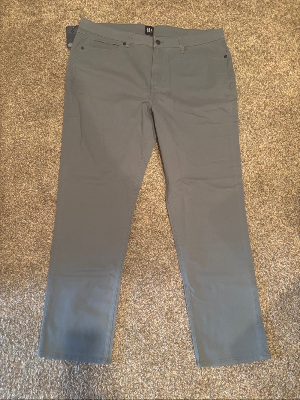 GAP Men’s Olive Green Straight-Leg Chinos